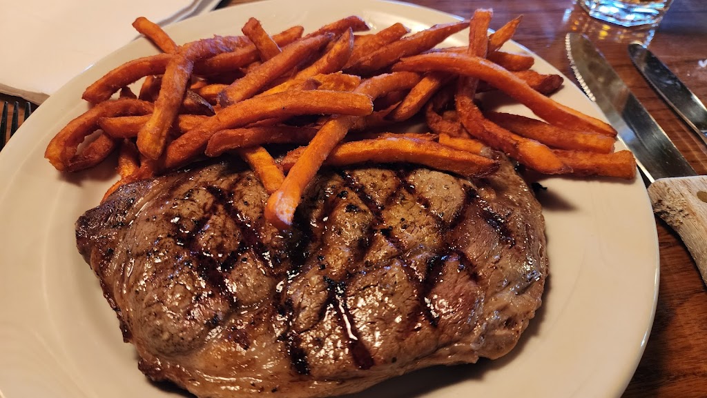 City Limits Grill | restaurant | 2227 S Range Ave, Colby, KS 67701, USA | 7854626565 OR +1 785-462-6565