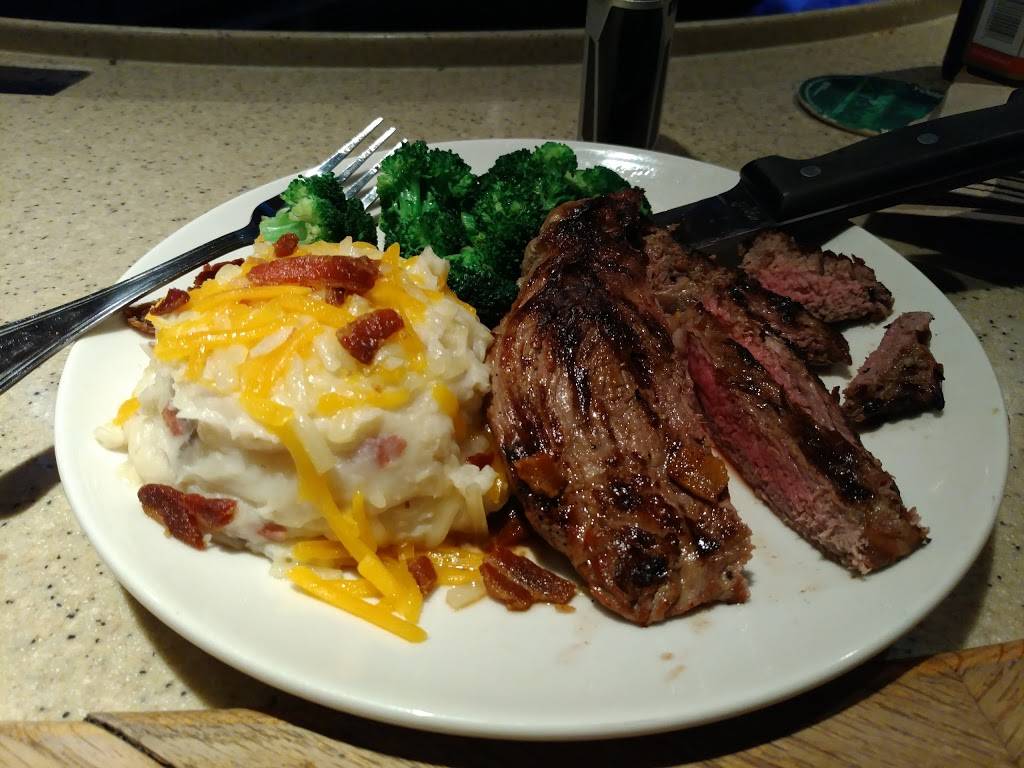 Applebees Grill + Bar | restaurant | 1360 Fulton St, Brooklyn, NY 11216, USA | 7189438000 OR +1 718-943-8000