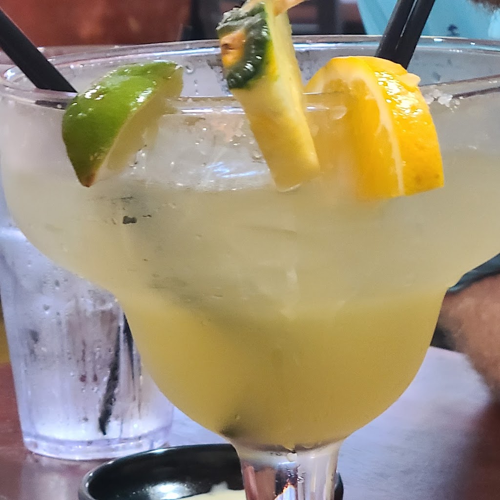 Jose Tequilas Mexican Grill and Bar | restaurant | 3738 Sandpiper Rd #1037, Virginia Beach, VA 23456, USA | 7573013236 OR +1 757-301-3236