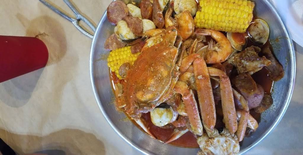 Mr. And Mrs. Crab | restaurant | 497 Cortez Rd W, Bradenton, FL 34207, USA | 9412139999 OR +1 941-213-9999