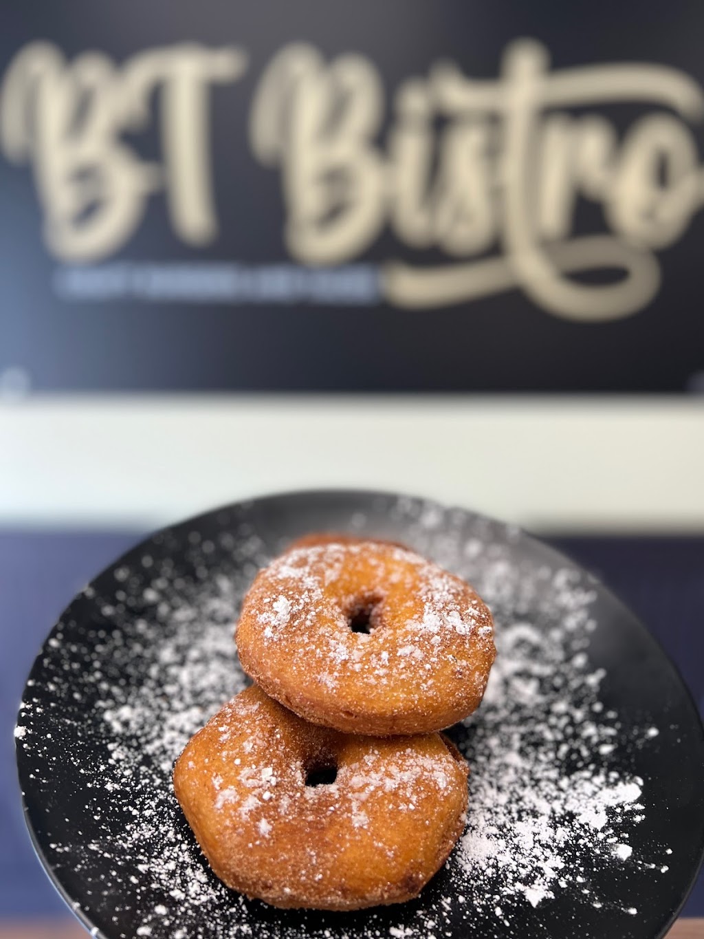 BT Bistro | restaurant | 80 N Pauline St, Memphis, TN 38105, USA | 9015826400 OR +1 901-582-6400