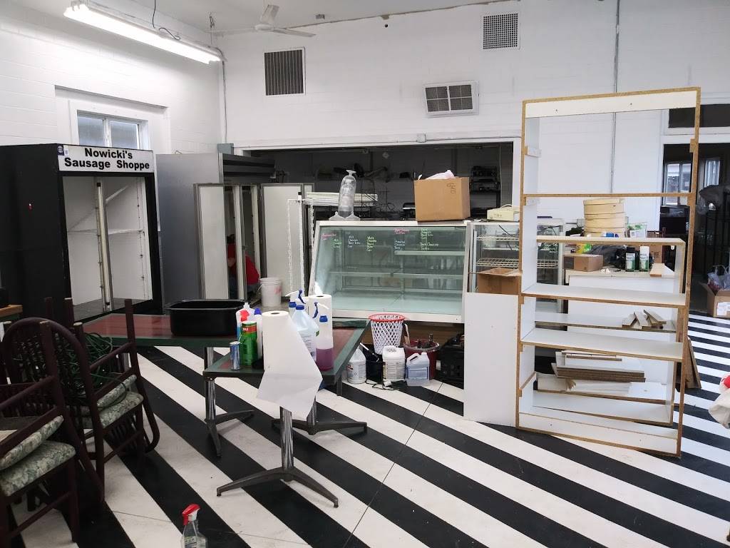 Nowickis Sausage Shoppe RC | restaurant | 107 S 3rd St, Rogers City, MI 49779, USA | 9897344100 OR +1 989-734-4100