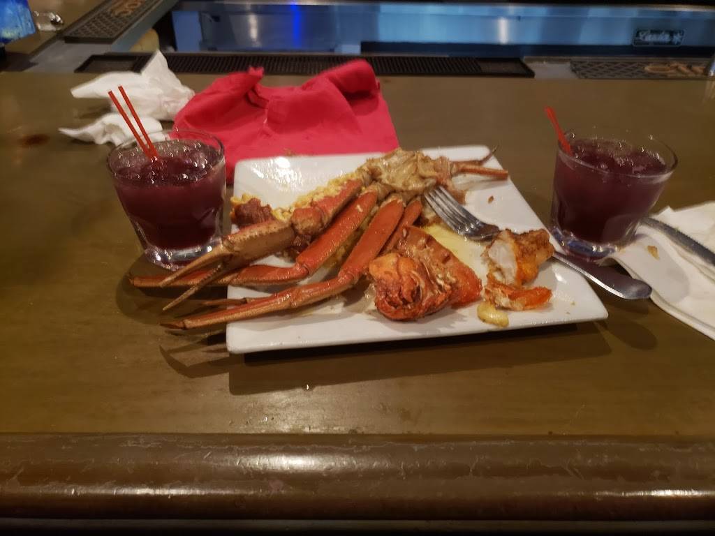 The Atlantic Boat Club | restaurant | 990 Atlantic Ave, Brooklyn, NY 11238, USA | 7186760089 OR +1 718-676-0089