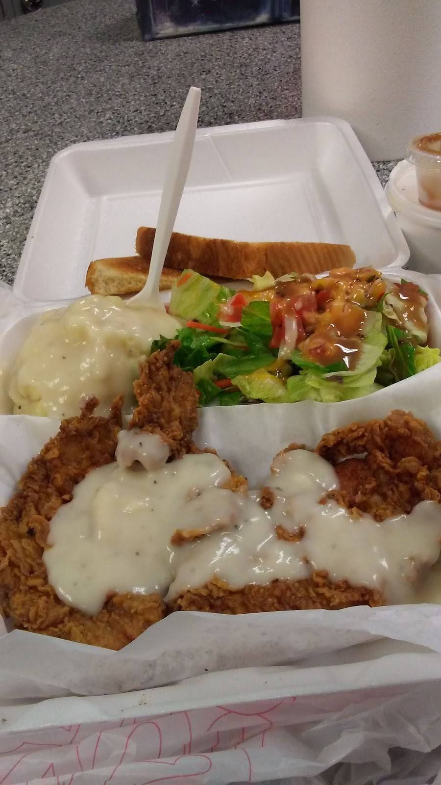 Lakewoods First & 10 | restaurant | 6465 E Mockingbird Ln #316, Dallas, TX 75214, USA | 2148260110 OR +1 214-826-0110