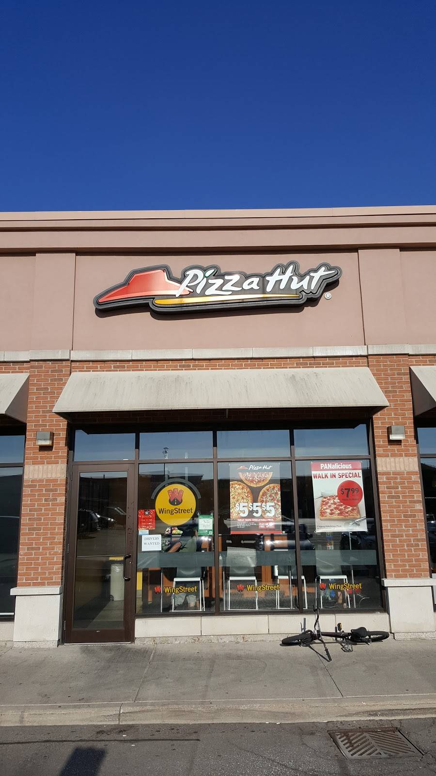 Pizza Hut | meal delivery | 11710 Yonge St #2, Richmond Hill, ON L4E 0K4, Canada | 9057703038 OR +1 905-770-3038