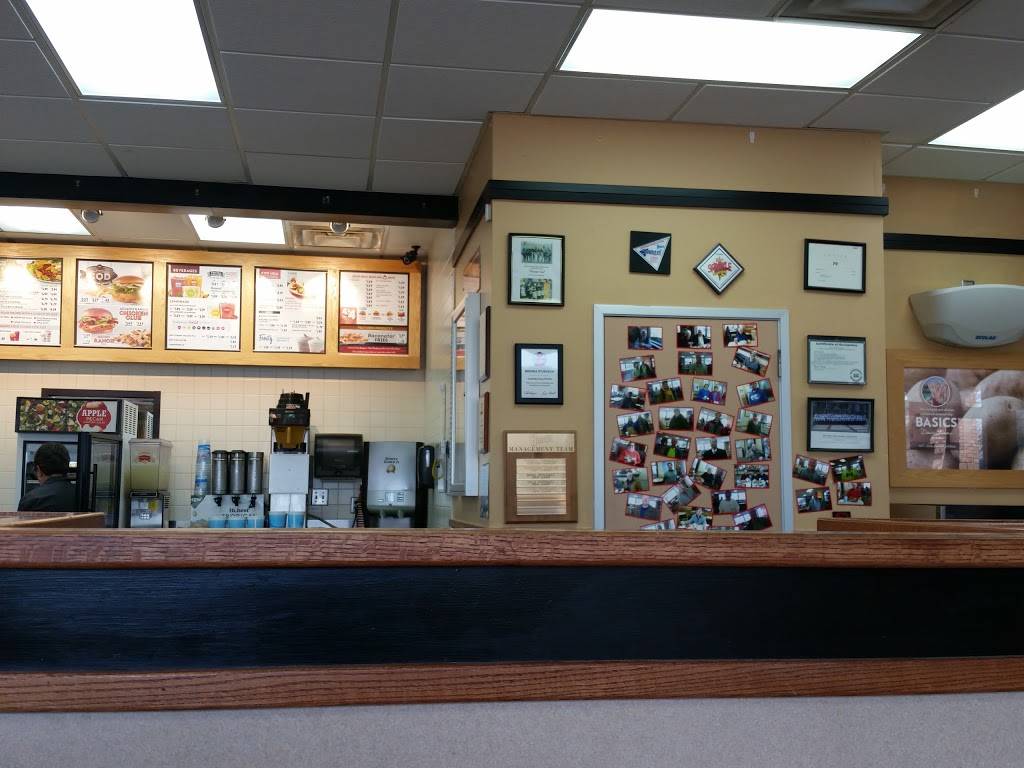 Wendys | restaurant | 2060 Castaic Ln, Knoxville, TN 37932, USA | 8655319910 OR +1 865-531-9910
