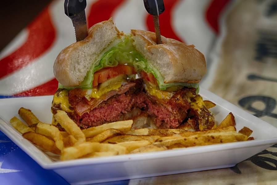 Graffiti Junktion - Nona | restaurant | 9344 N Narcoossee Rd, Orlando, FL 32827, USA | 4072031232 OR +1 407-203-1232