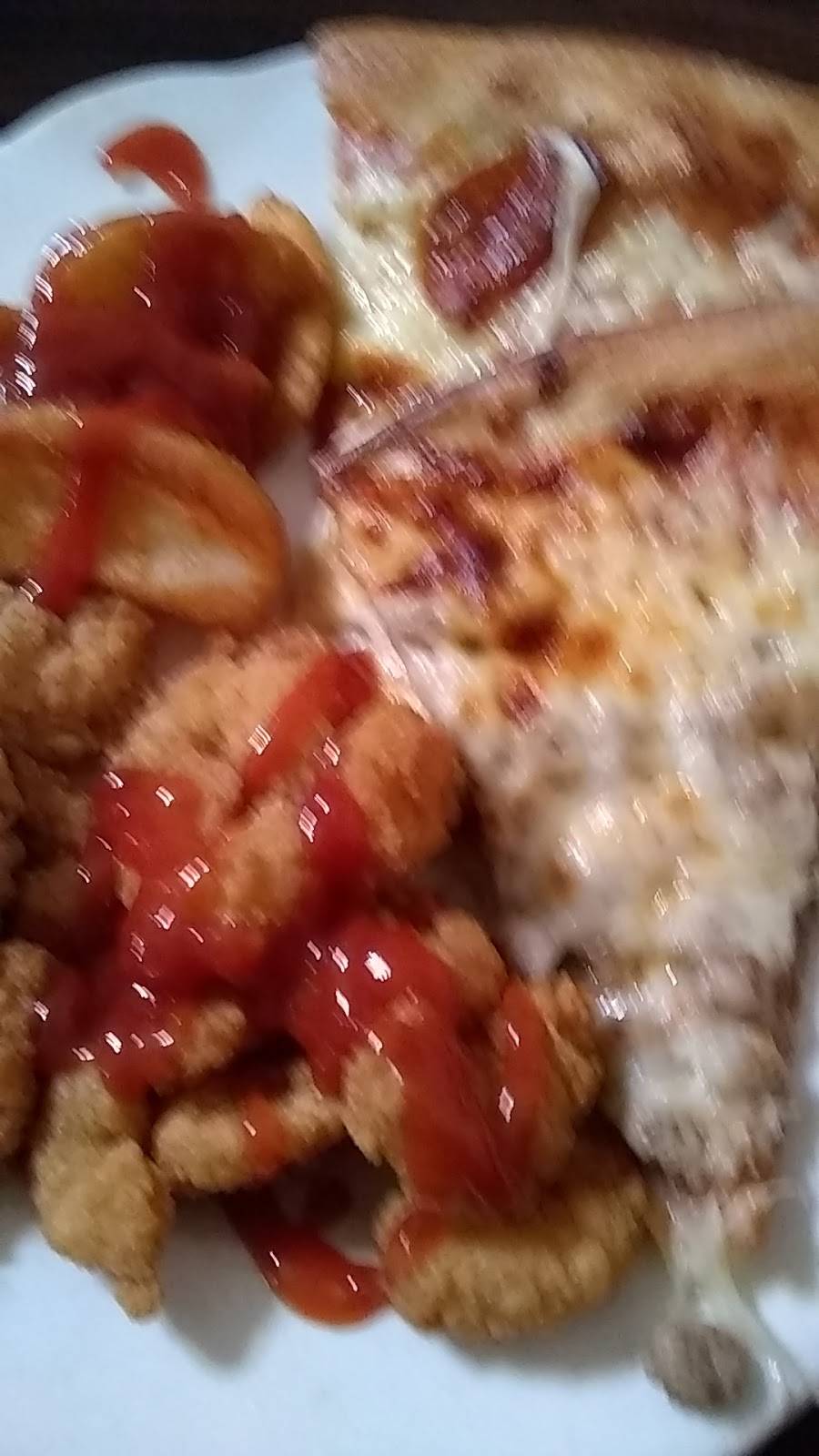 Pizza Palace | restaurant | 121 Public Square, Bruce, MS 38915, USA | 6629834330 OR +1 662-983-4330