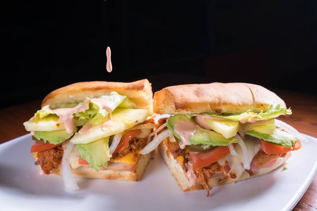 Tortas Manantial | restaurant | 5950 W McDowell Rd #101, Phoenix, AZ 85035, USA | 6238730664 OR +1 623-873-0664