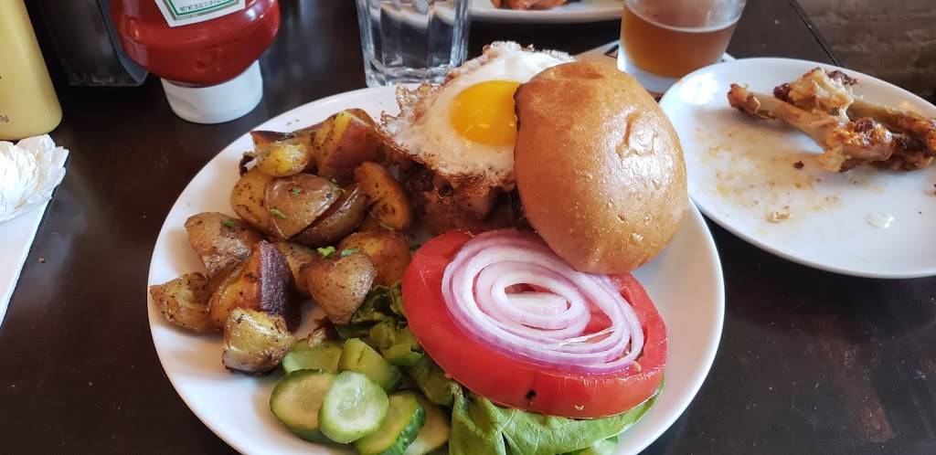 Williamsburger | restaurant | 373 Graham Ave, Brooklyn, NY 11211, USA | 9179091742 OR +1 917-909-1742