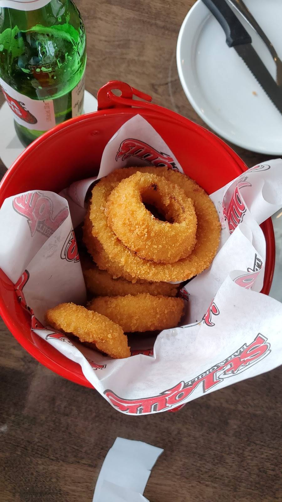 St. Louis Bar & Grill | restaurant | 1354 Innisfil Beach Rd, Innisfil, ON L9S 4B7, Canada | 7052943355 OR +1 705-294-3355