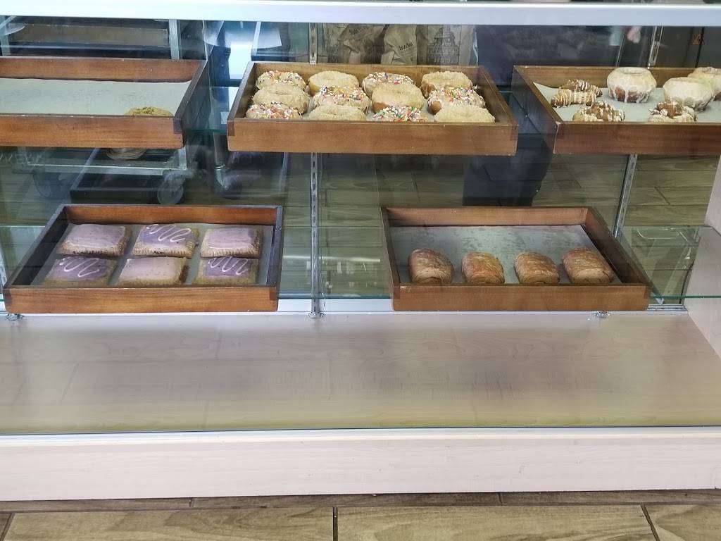 Miss Chickpeas Bakeshop | restaurant | 8065 Callaghan Rd, San Antonio, TX 78230, USA | 2109930748 OR +1 210-993-0748