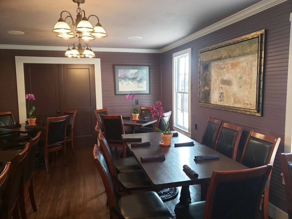 The Wild Hare Bistro | restaurant | 319 E Main St, Fredericksburg, TX 78624, USA | 8309923070 OR +1 830-992-3070