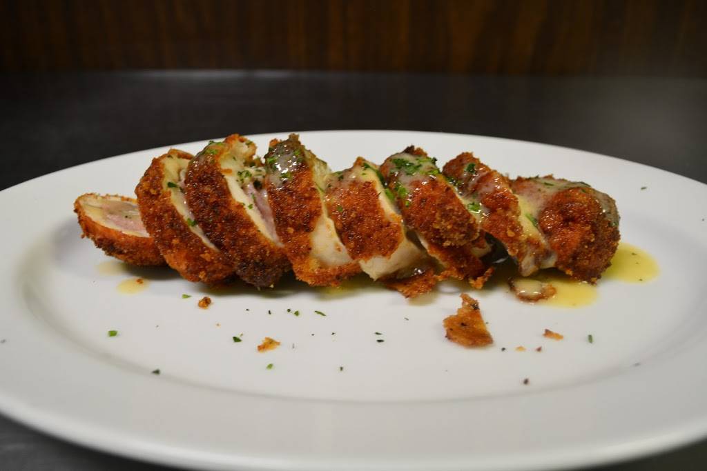 The Bear Club LLC Restaurant | night club | 1695 East Manning Ave, Reedley, CA 93654, USA | 5596382396 OR +1 559-638-2396