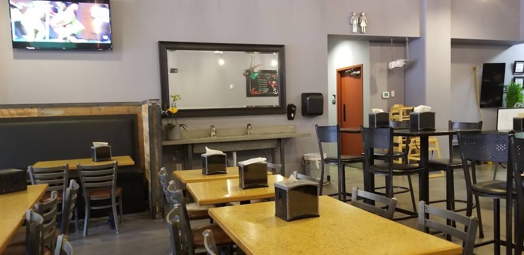 Crawfish Boil Co. Restaurant & Bar | restaurant | 6851 S Gaylord St Ste B2-251, Centennial, CO 80122, USA | 7205492645 OR +1 720-549-2645