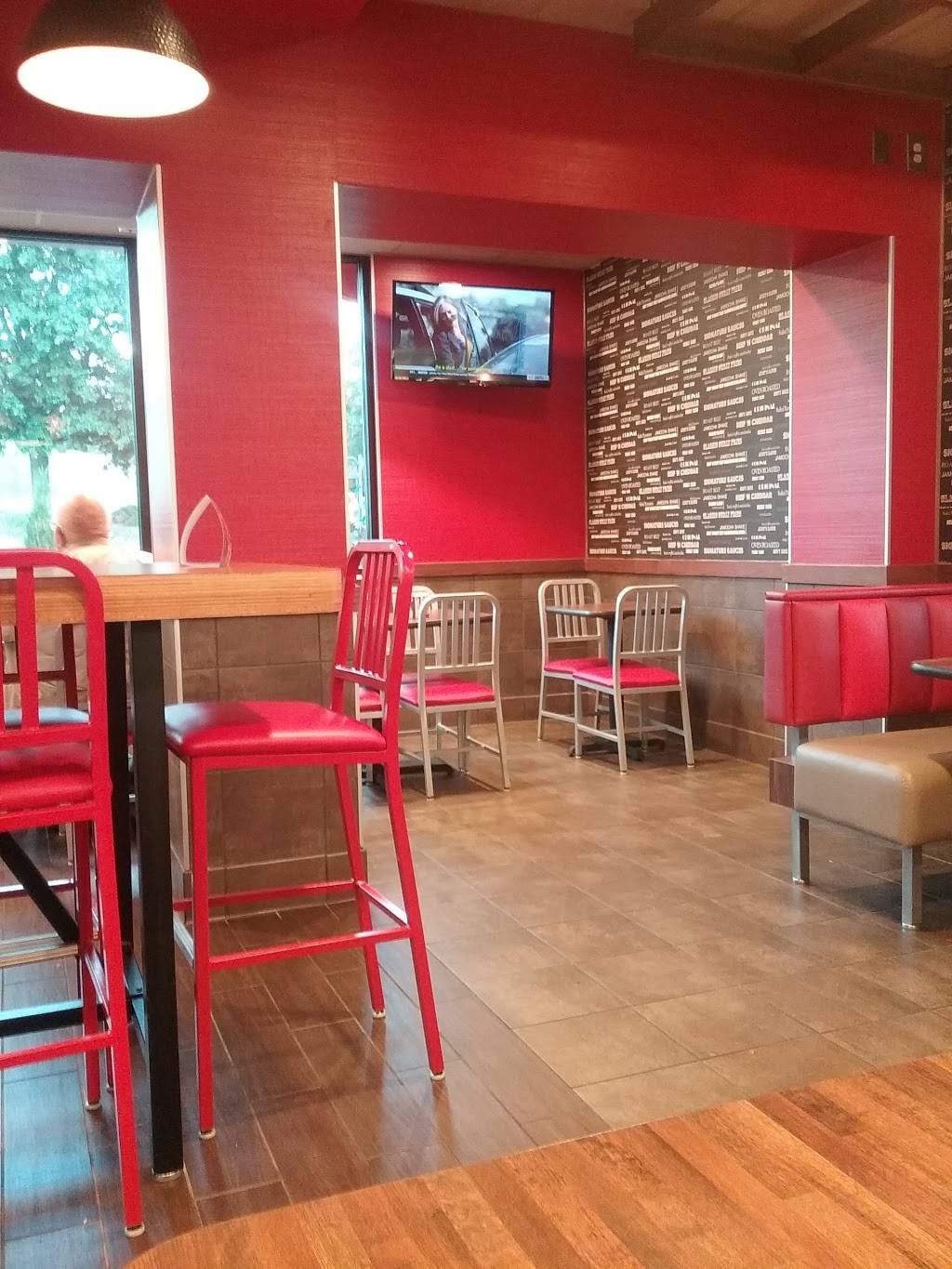 Arbys | restaurant | 1444 4th St NW, New Philadelphia, OH 44663, USA | 3303438408 OR +1 330-343-8408