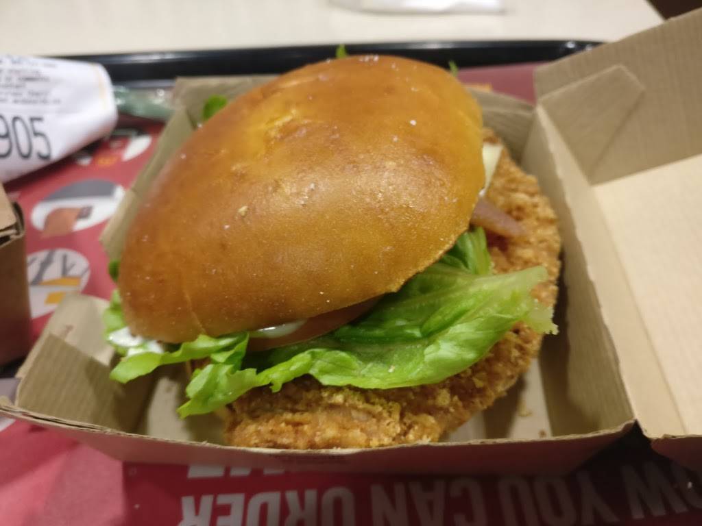 McDonalds | cafe | 2 Allaura Blvd, Aurora, ON L4G 3S5, Canada | 9057271600 OR +1 905-727-1600