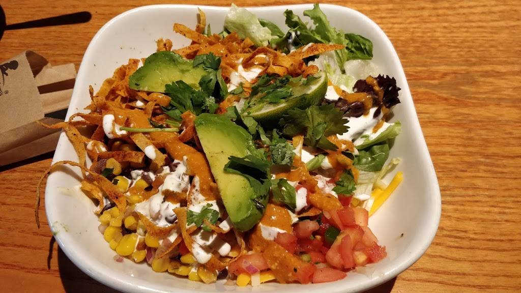 Chilis Grill & Bar | meal takeaway | 463725 FL-200, Yulee, FL 32097, USA | 9042258666 OR +1 904-225-8666