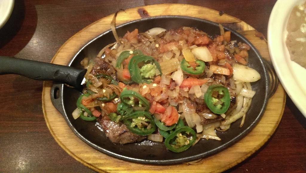 El Nopal | restaurant | 9451 Westport Rd, Louisville, KY 40241, USA | 5023276551 OR +1 502-327-6551