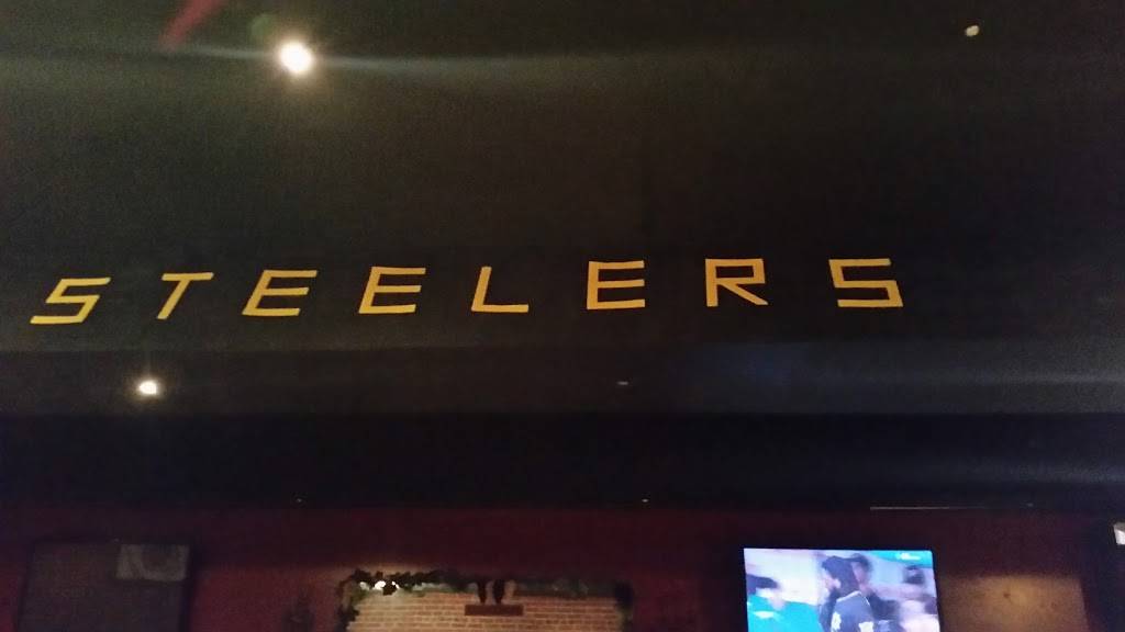 Pink Door Pizza | meal delivery | 717 Lafayette Ave, Moundsville, WV 26041, USA | 3048458804 OR +1 304-845-8804