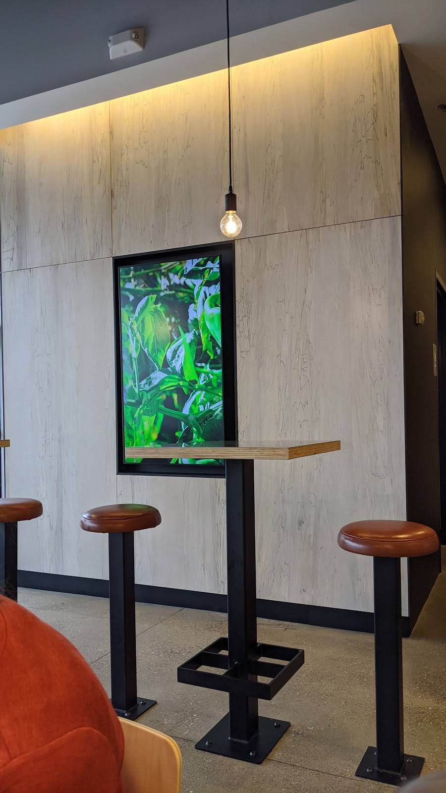 Chipotle Mexican Grill | restaurant | 7903 Crossings Of, Beckett Meadows Dr Suite 101, West Chester Township, OH 45069, USA | 5136822999 OR +1 513-682-2999