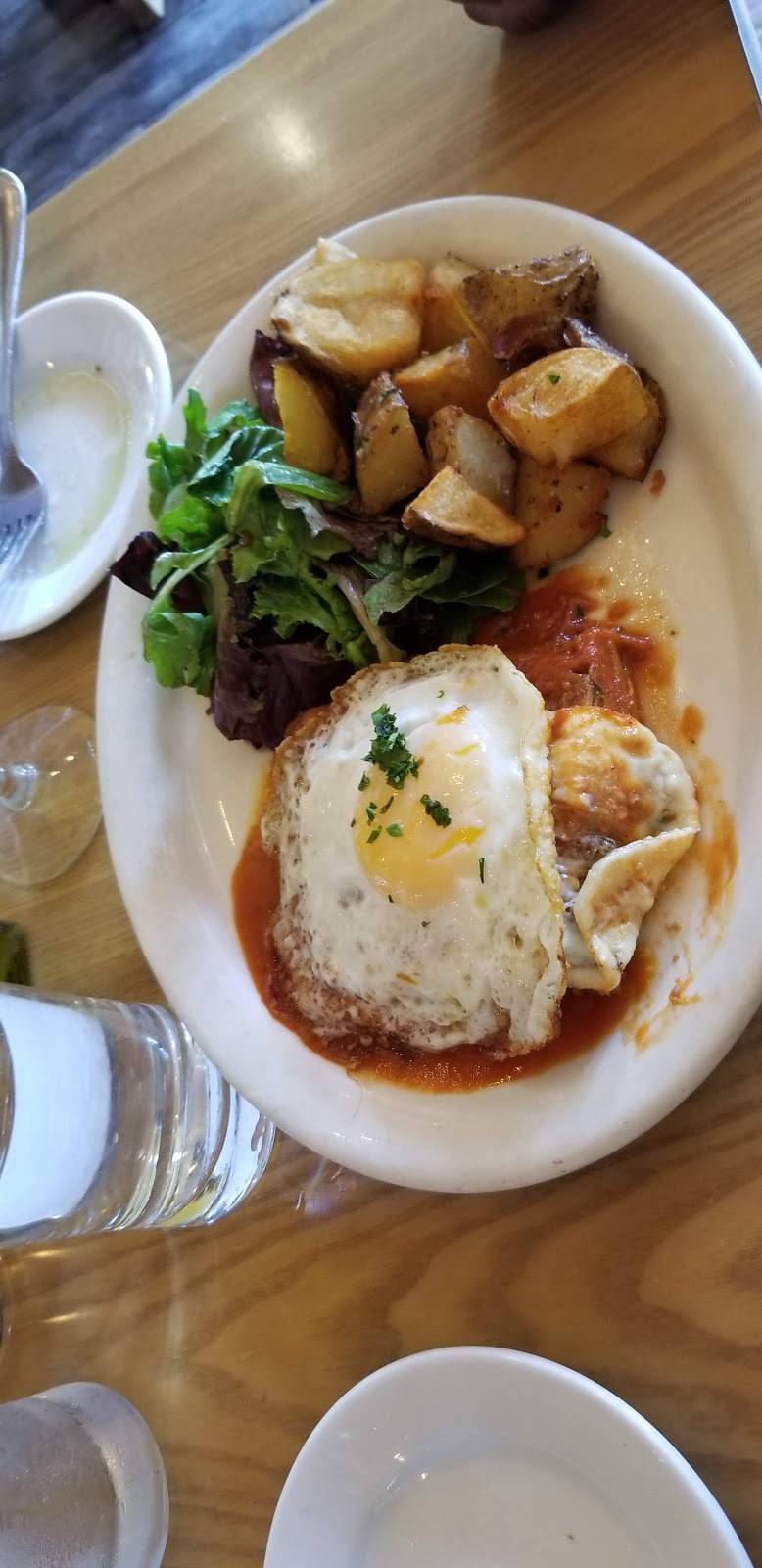 Giovannis Brooklyn Eats | meal delivery | 1657 8th Ave, Brooklyn, NY 11215, USA | 7187888001 OR +1 718-788-8001