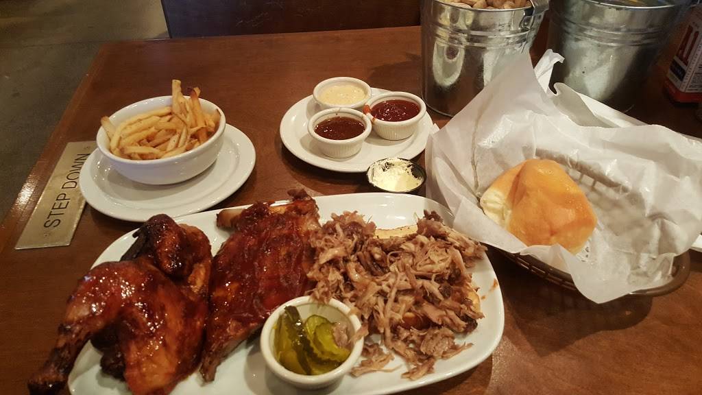 Logans Roadhouse | restaurant | 910 7th St W, Tifton, GA 31794, USA | 2293860461 OR +1 229-386-0461