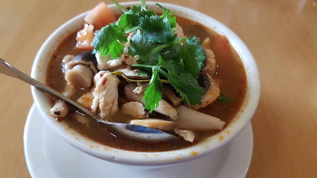 Thai Corner | restaurant | 22371 El Toro Rd, Lake Forest, CA 92630, USA | 9493808869 OR +1 949-380-8869