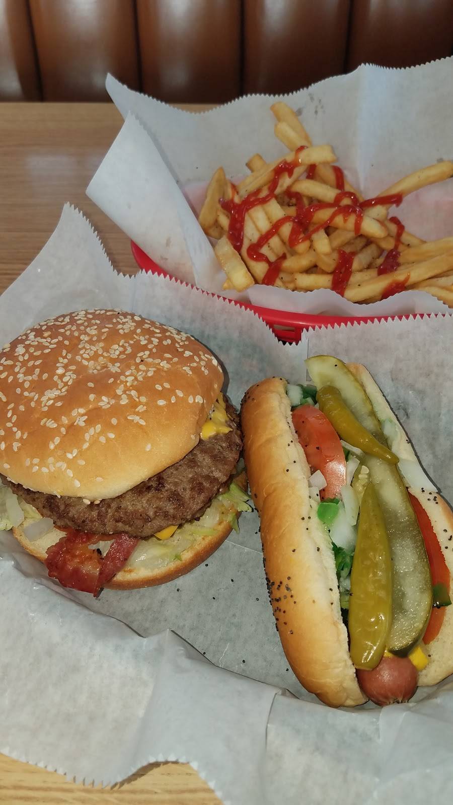 Mr Js | restaurant | 1803 Kishwaukee St, Rockford, IL 61104, USA | 8159628009 OR +1 815-962-8009