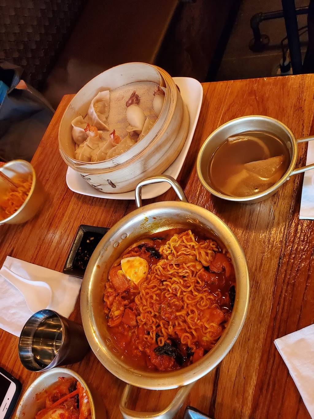 Sikgaek Gugu | restaurant | 247 Main St, Fort Lee, NJ 07024, USA | 2018495135 OR +1 201-849-5135