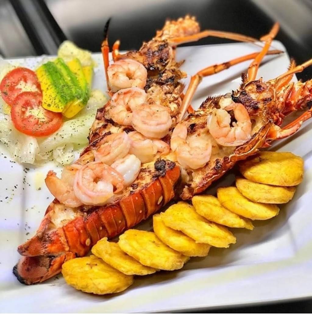 Antojitos y algo más | restaurant | 154 Walnut St, Reading, PA 19601, USA | 6108984662 OR +1 610-898-4662