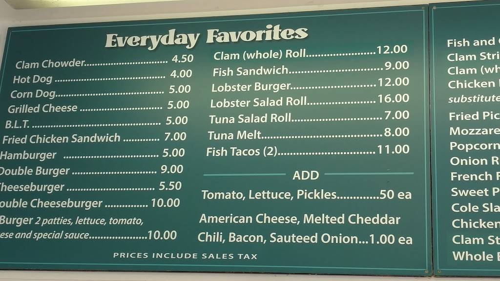 Quarterdeck Restaurant | restaurant | 29 Dock St, Edgartown, MA 02539, USA | 5086275346 OR +1 508-627-5346