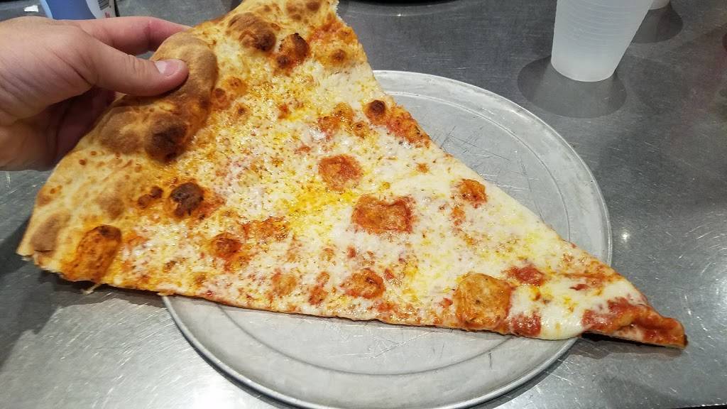 Lazy Moon | restaurant | 11551 University Blvd, Orlando, FL 32817, USA | 4076582396 OR +1 407-658-2396