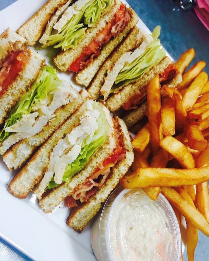 Med Pizza | restaurant | 1370 Boulevard Pie-XI N, Québec, QC G3J 1W7, Canada | 4188400666 OR +1 418-840-0666