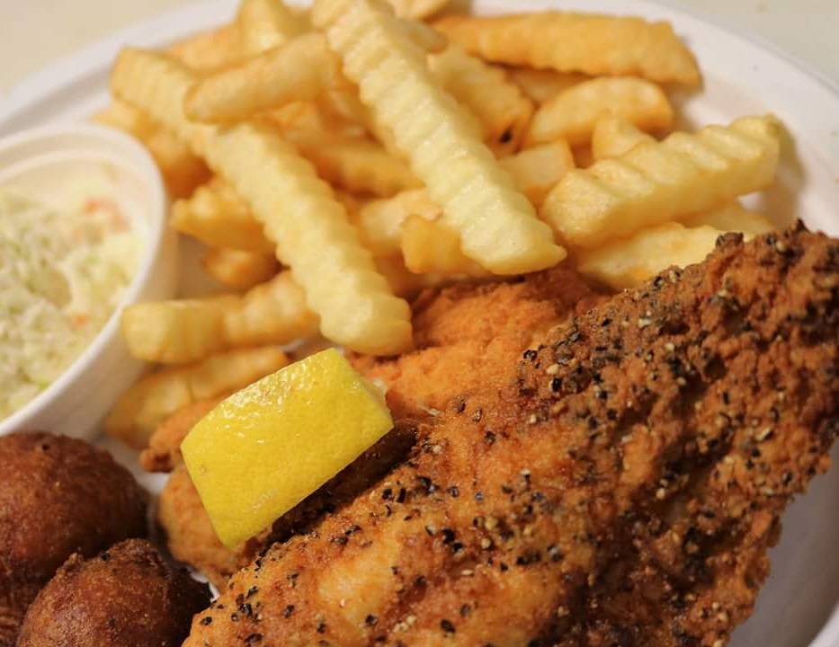 Frogtown Market | restaurant | 61 S Patton Ave, Franklin, NC 28734, USA | 8283690001 OR +1 828-369-0001