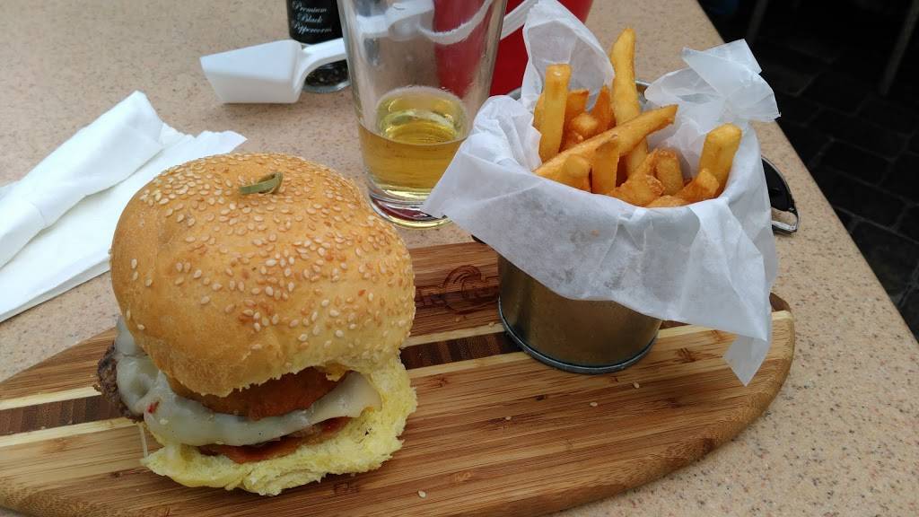 Burger Craze | restaurant | 2096 NE 2nd St, Deerfield Beach, FL 33441, USA | 9545965949 OR +1 954-596-5949