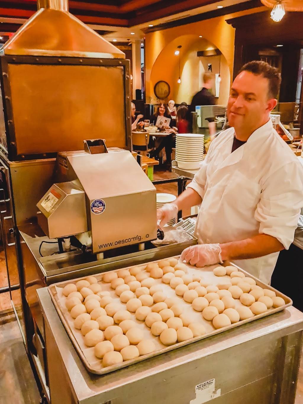 Uncle Julios Mexican From Scratch | restaurant | 4999 Old Orchard Shopping Center, Skokie, IL 60077, USA | 2246016100 OR +1 224-601-6100