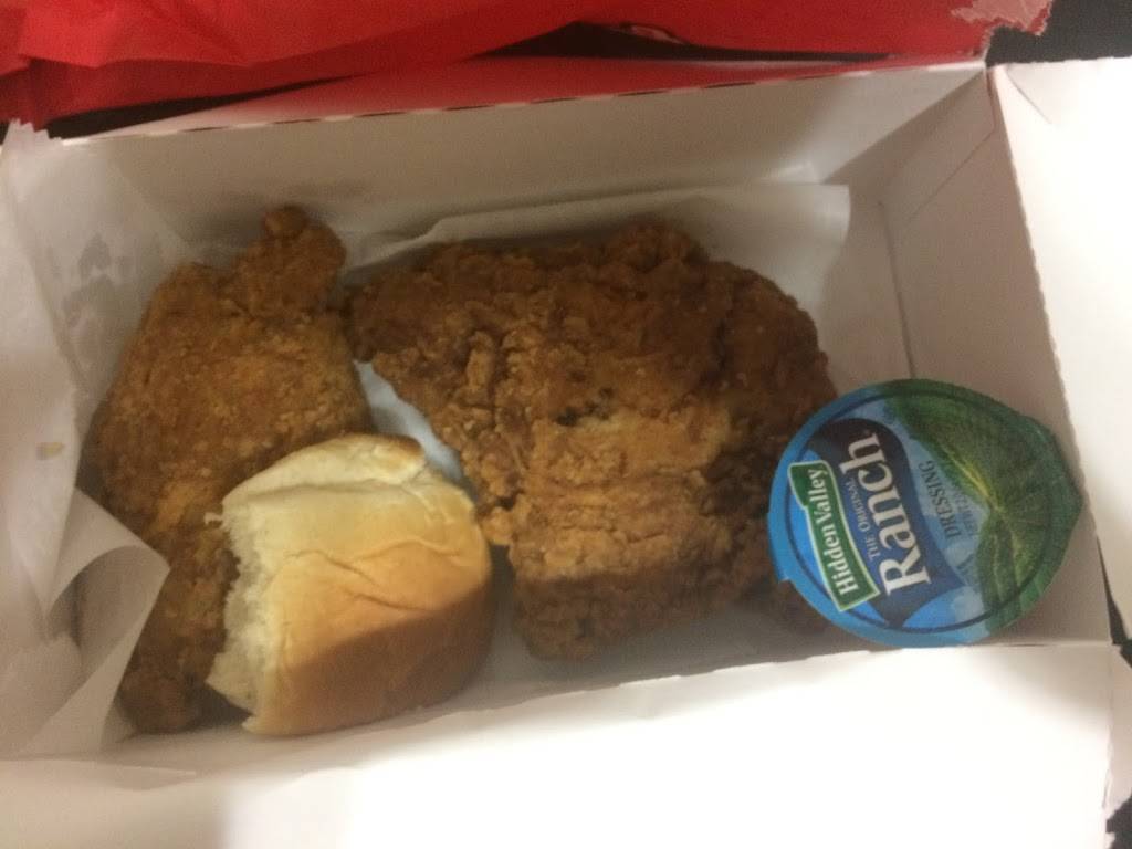 Dodges - Memphis, Elvis Presley | restaurant | 3923 Elvis Presley Blvd, Memphis, TN 38116, USA | 9013965557 OR +1 901-396-5557