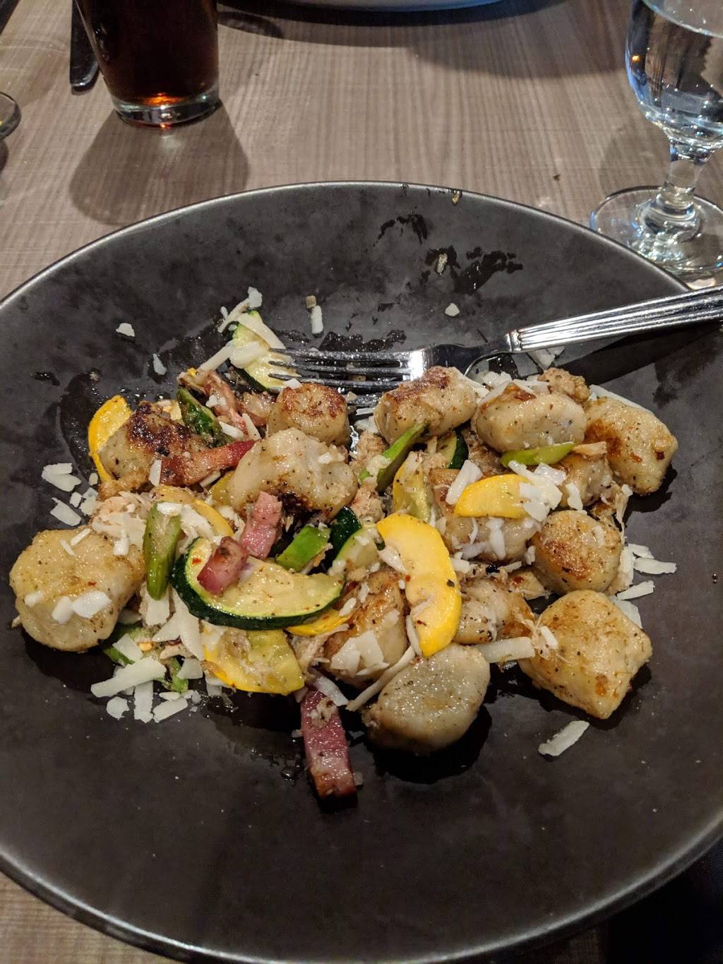 Chef’s Kitchen | restaurant | 924 Clark St, Stevens Point, WI 54481, USA | 7155441744 OR +1 715-544-1744