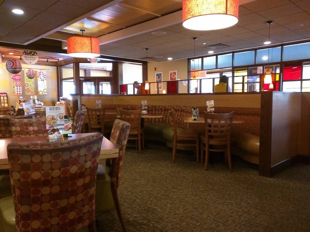 Bakers Square Restaurant & Bakery | restaurant | 2020 W 75th, Woodridge, IL 60517, USA | 6302410609 OR +1 630-241-0609