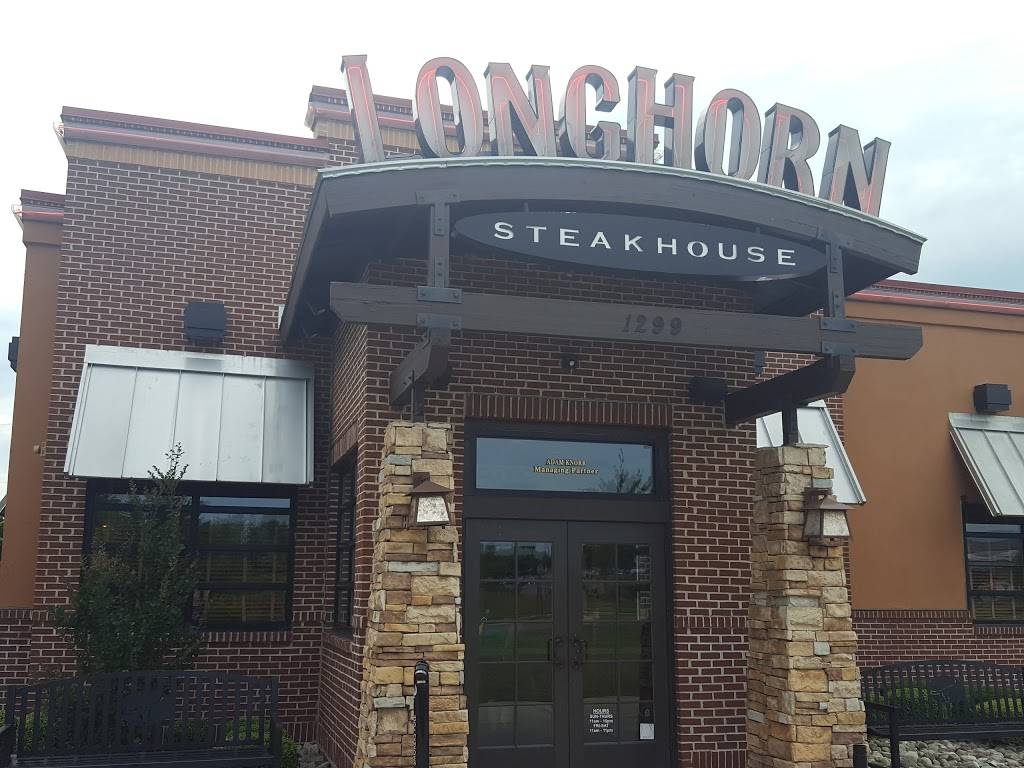LongHorn Steakhouse | meal takeaway | 1299 Quintilio Dr, Bear, DE 19701, USA | 3028345729 OR +1 302-834-5729