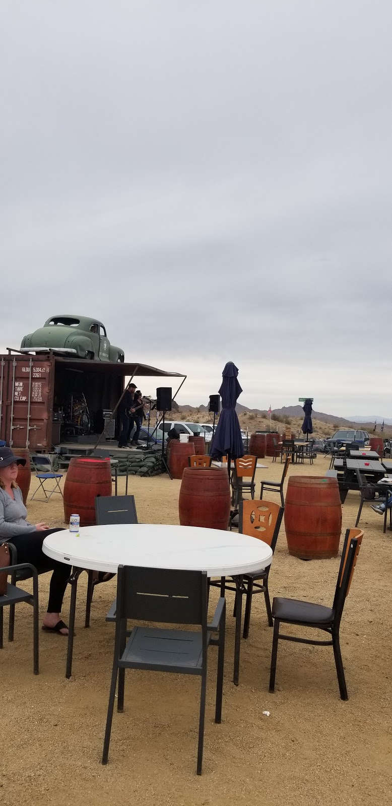 Bunker Bar | restaurant | 6942 N Thirsty Lizard Rd, Lake Havasu City, AZ 86404, USA | 9288548793 OR +1 928-854-8793