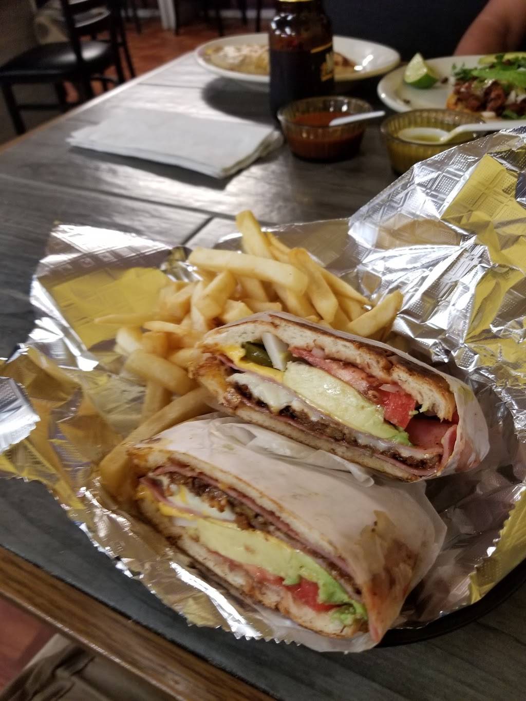 Gorditas Don Huicho | restaurant | 3120, 2071 Drew St, Clearwater, FL 33765, USA | 7274622826 OR +1 727-462-2826