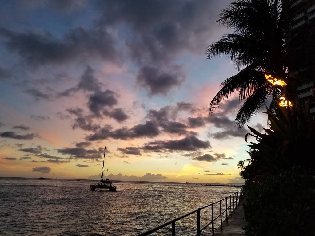 RumFire | restaurant | 2255 Kalakaua Ave, Honolulu, HI 96815, USA | 8089224422 OR +1 808-922-4422