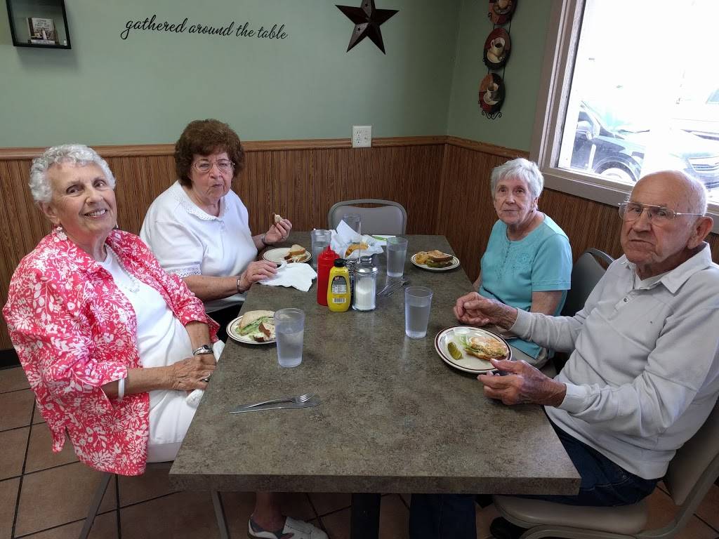 Bonnie Raes Cafe | cafe | 108 Main St, Rollingstone, MN 55969, USA | 5076892140 OR +1 507-689-2140