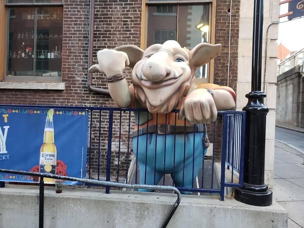 Troll Pub Under the Bridge | restaurant | 150 W Washington St, Louisville, KY 40202, USA | 5026184829 OR +1 502-618-4829