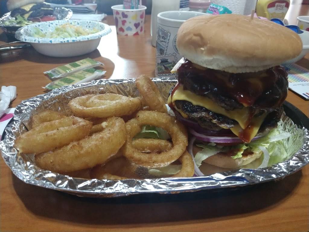 The Jewell Cafe and Marketplace | restaurant | 110 S Ohio St, Mt Hope, KS 67108, USA | 3166671134 OR +1 316-667-1134