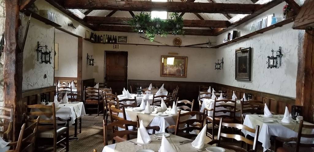 Andreas Steak & Sea Food House | restaurant | 264 Manitoba St, Bracebridge, ON P1L 1S5, Canada | 7056458841 OR +1 705-645-8841