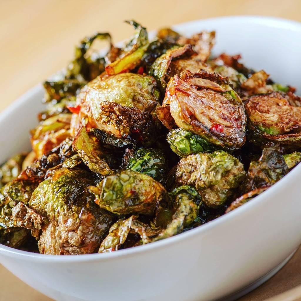 Surf | restaurant | 37 Navy Pier Ct, Staten Island, NY 10304, USA | 7182732701 OR +1 718-273-2701