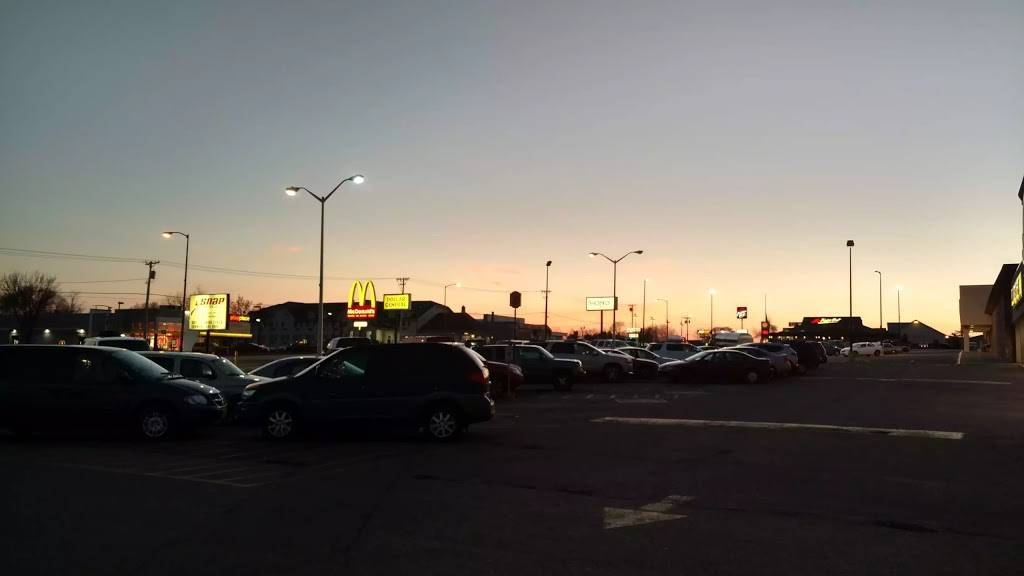 Reedsburg Family Restaurant | restaurant | 1599 E Main St, Reedsburg, WI 53959, USA | 6087680794 OR +1 608-768-0794